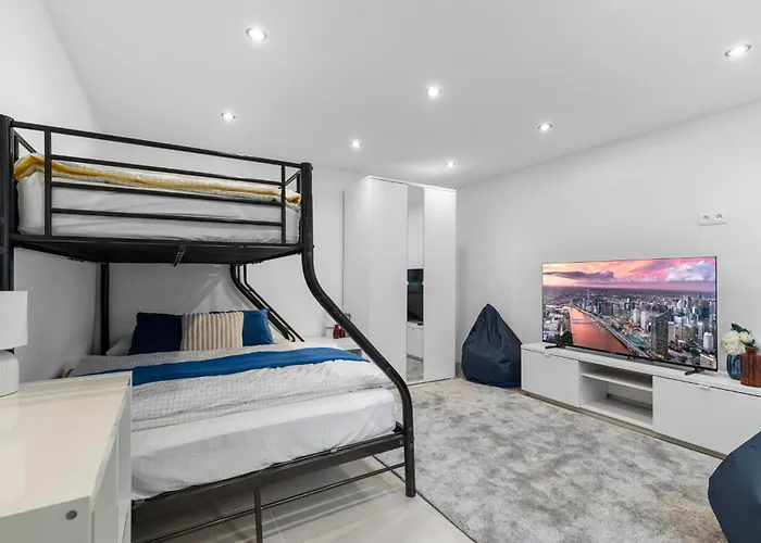 Quiet 3br House - Perfect For Groups 아파트 브라티슬라바