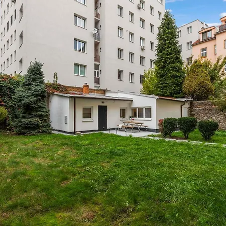 Quiet 3br House - Perfect For Groups Lägenhet Bratislava